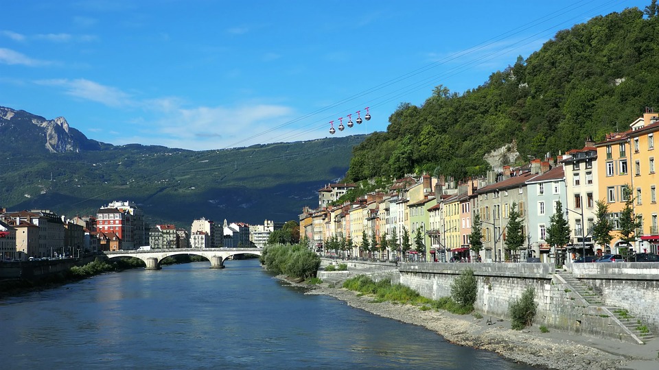 Louer son appartement à Grenoble avec le fichier de la Construction